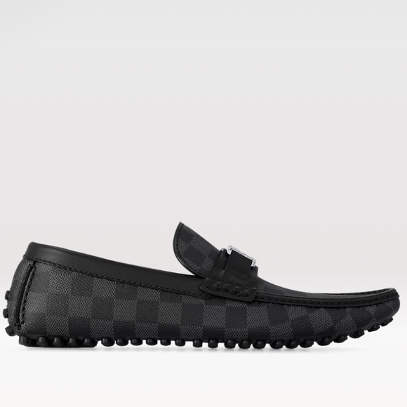 Louis Vuitton - Picture 2 of 2